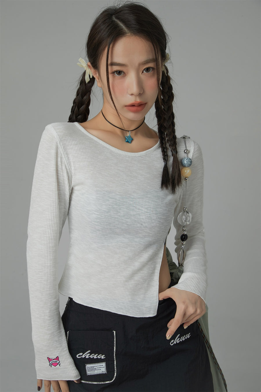 CHUU Slim Side Slit Long Sleeve T-Shirt