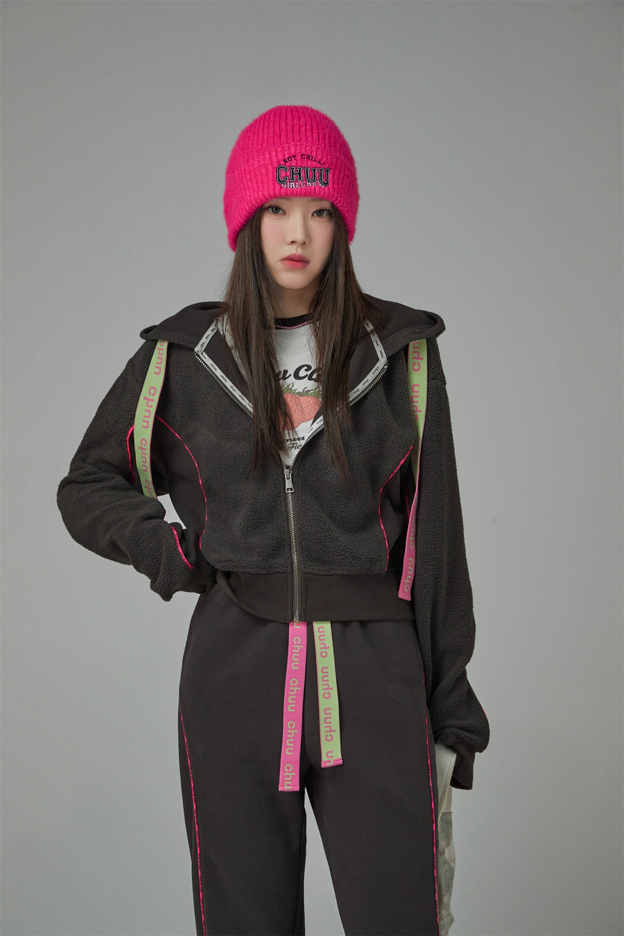 CHUU Miss Sporty Cropped Hoodie