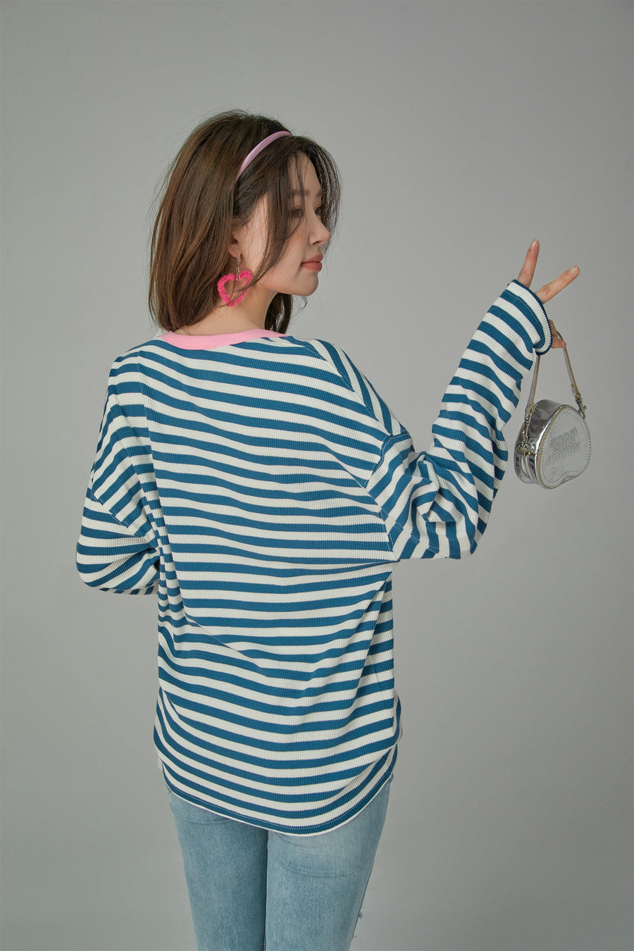 CHUU Cheerful Striped Long Sleeve T-Shirt