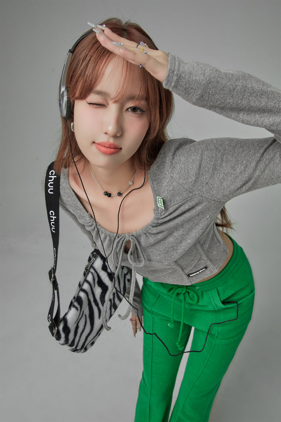 CHUU Deep Tied Round Neck Long Sleeves Top