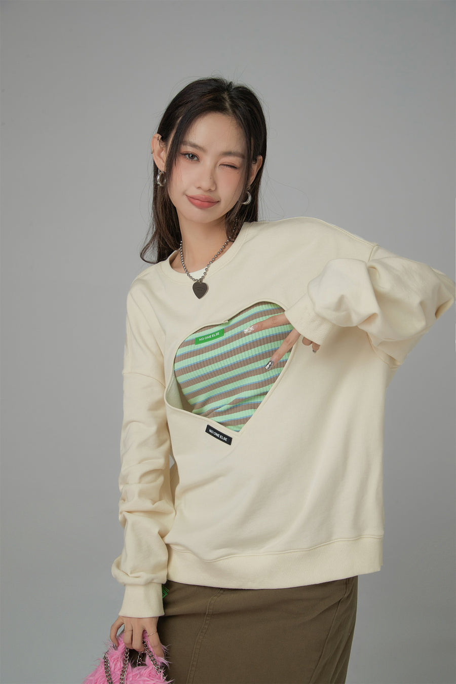 CHUU Show Me Your Heart Cutout Sweatshirt