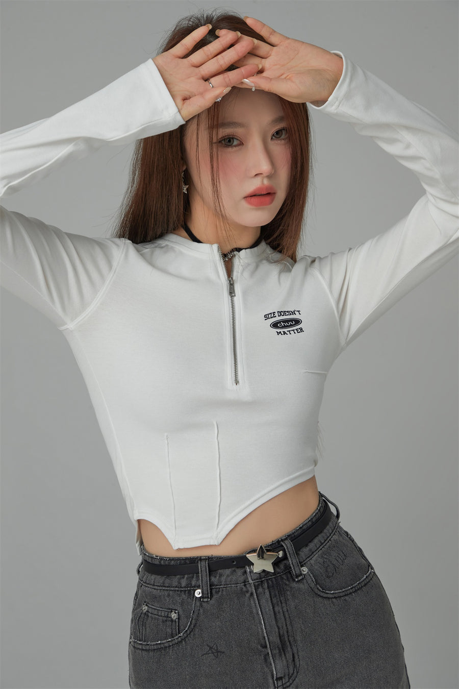 CHUU Half Zip Unbalanced T-Shirt