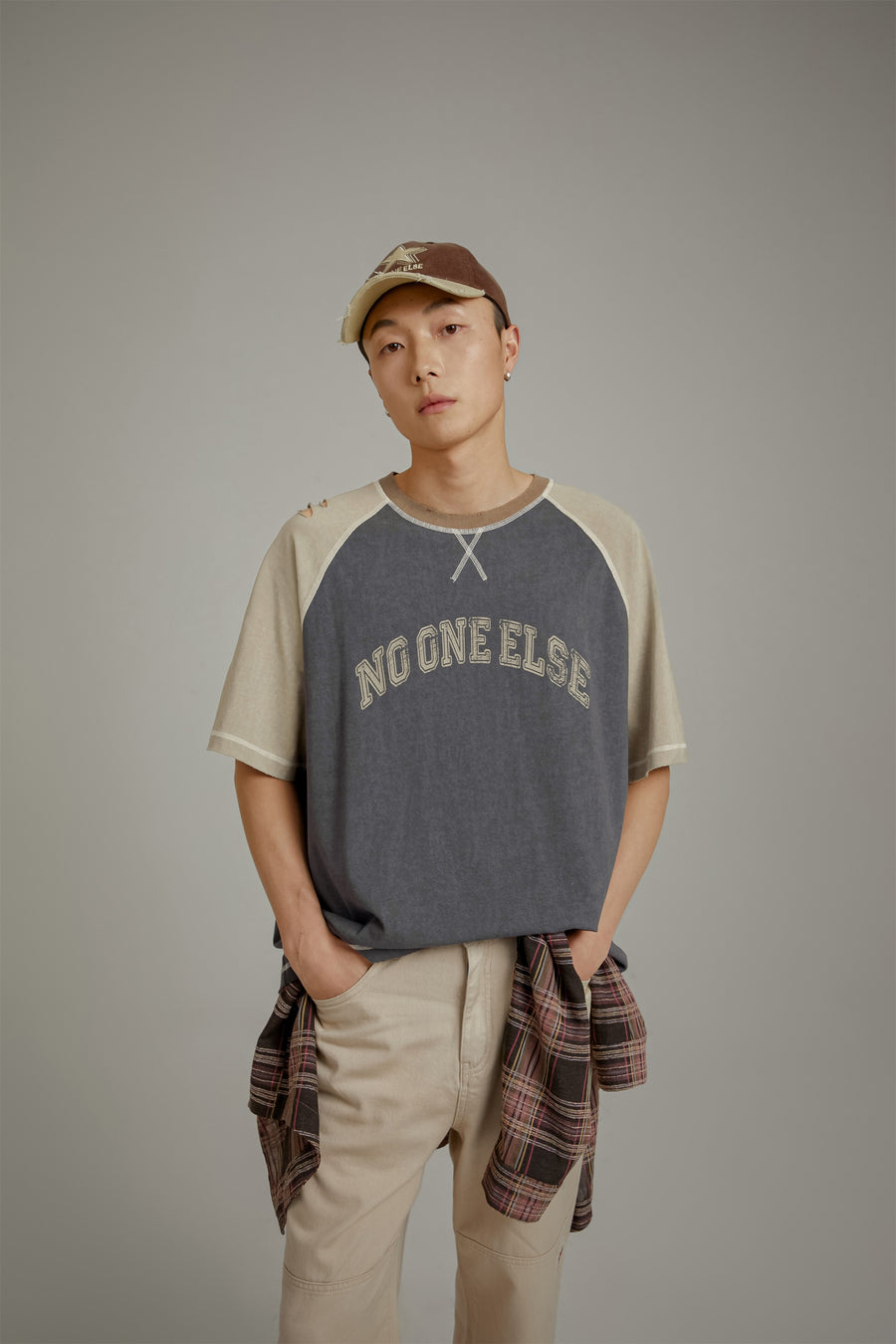 CHUU Noe Basic Two Toned Raglan Color T-Shirt