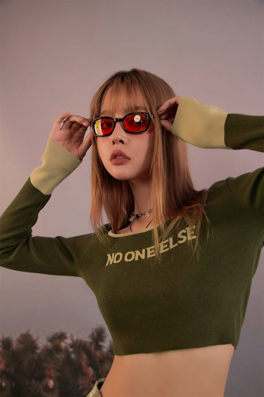 CHUU Round Neck Lettering Long Sleeve Crop Knit Top