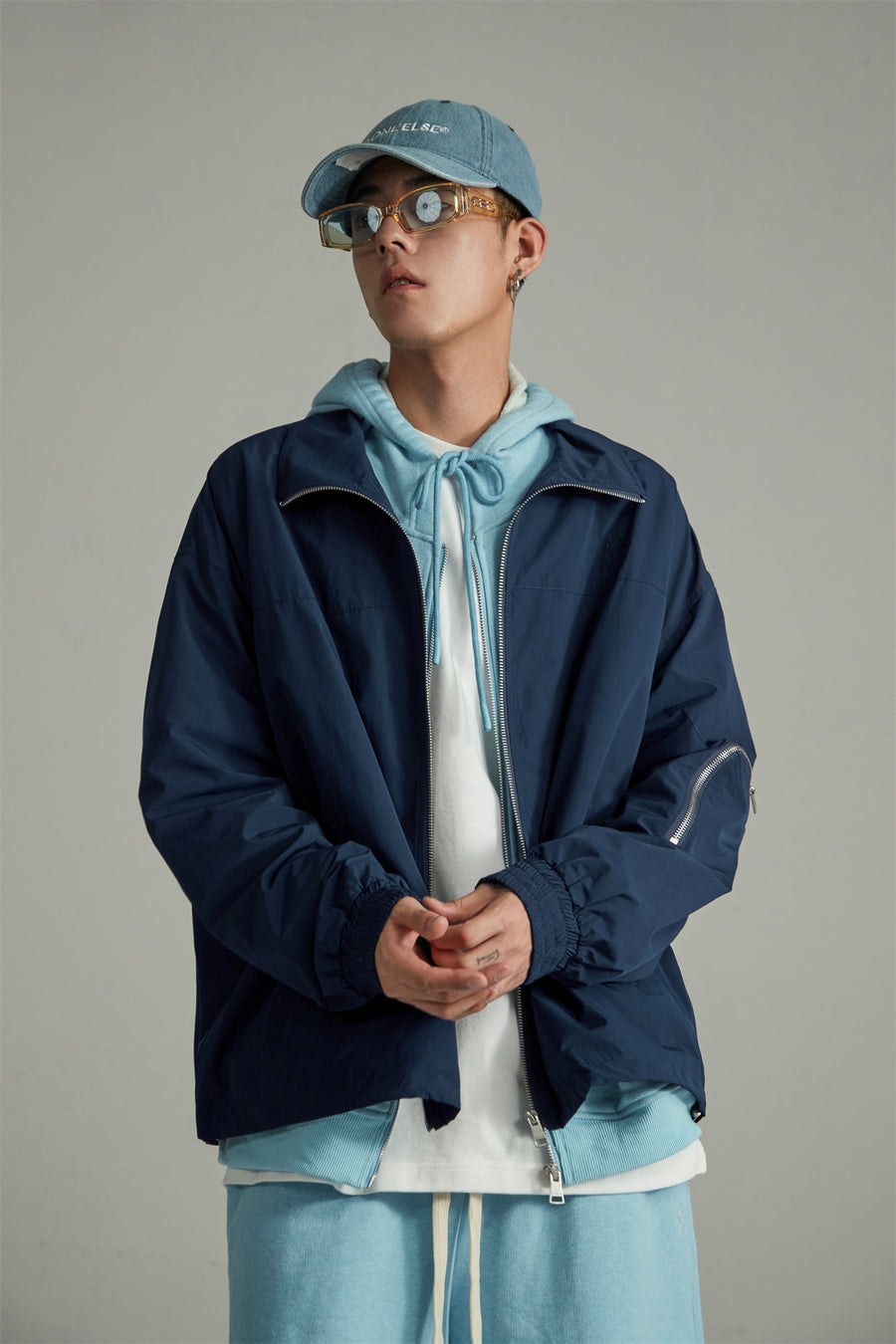 CHUU Simple Zip-Up Track Jacket