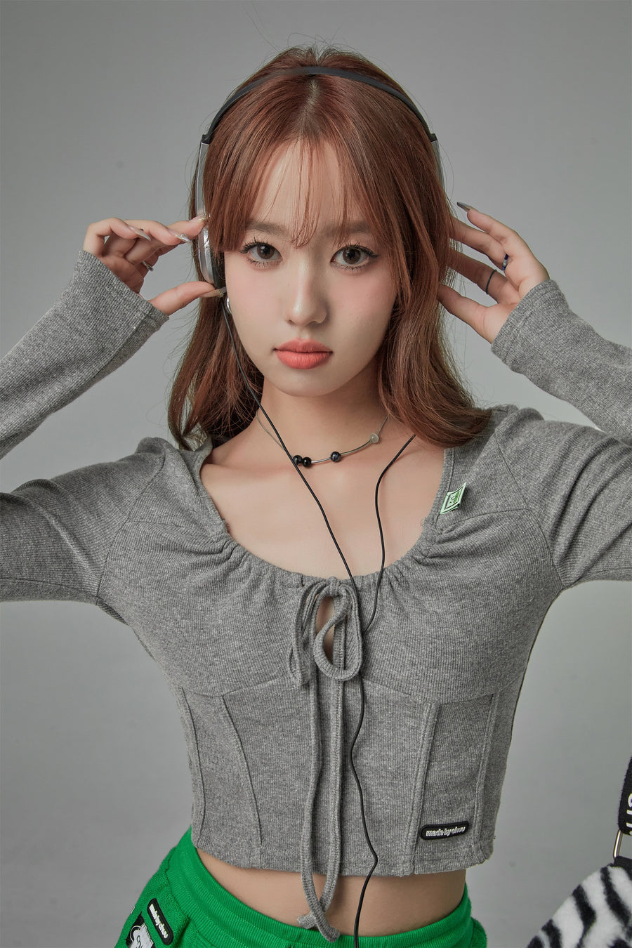 CHUU Deep Tied Round Neck Long Sleeves Top