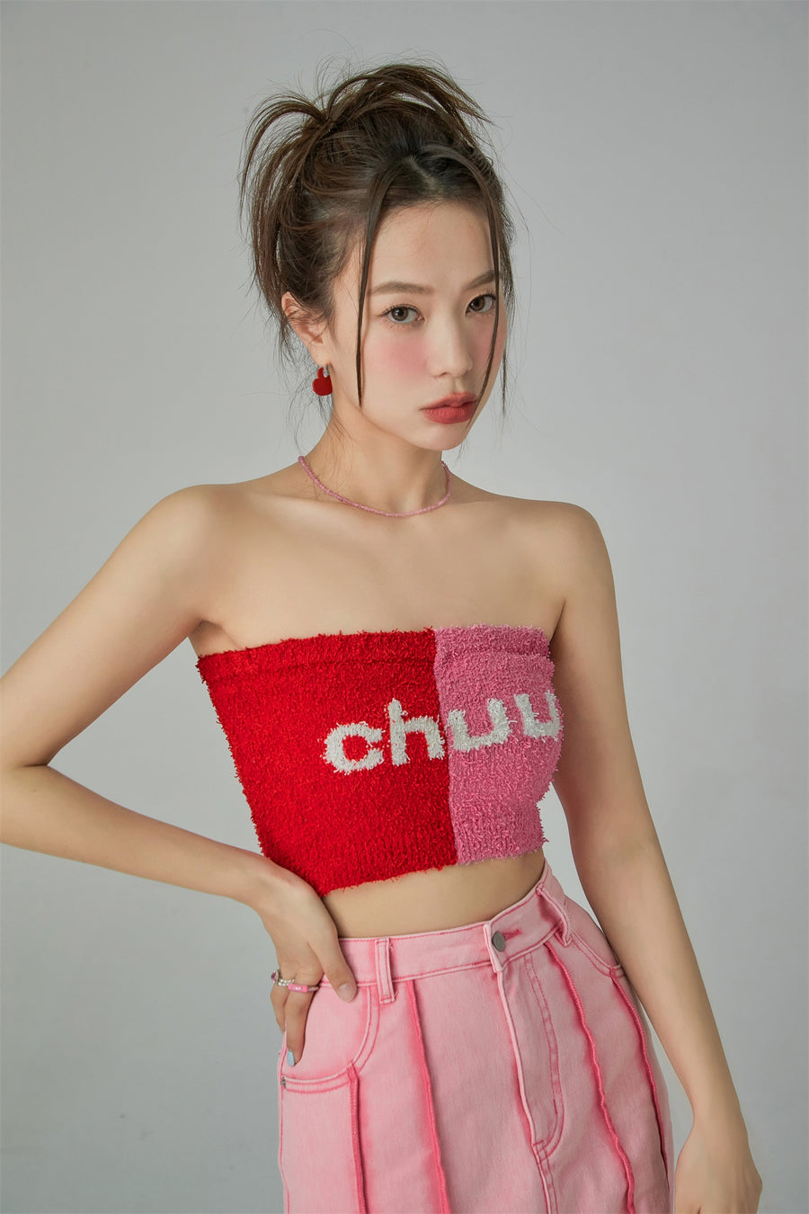 CHUU Bicolor Chuu Logo Tube Top