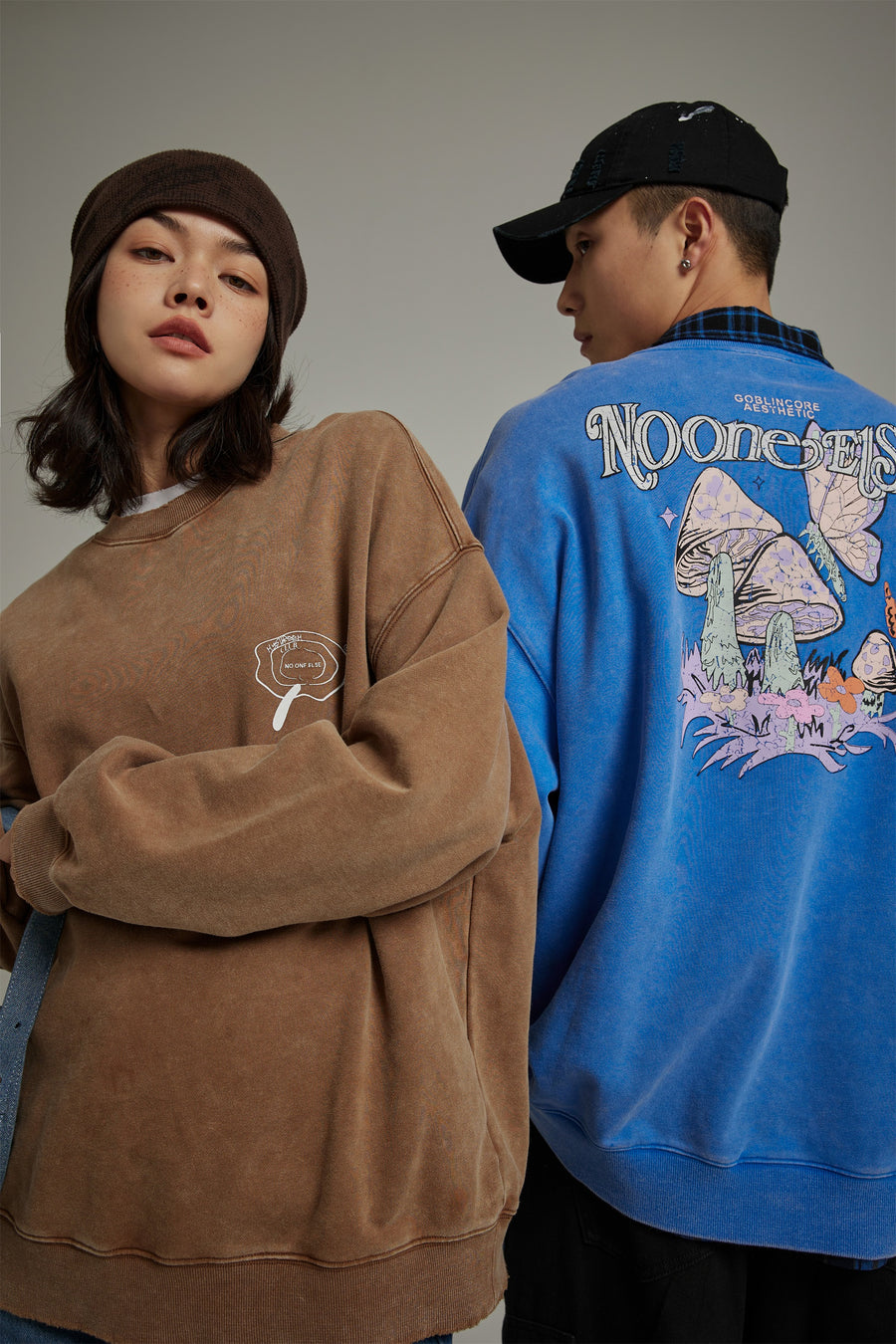 CHUU Look For The Mushrooms Sweatshirt