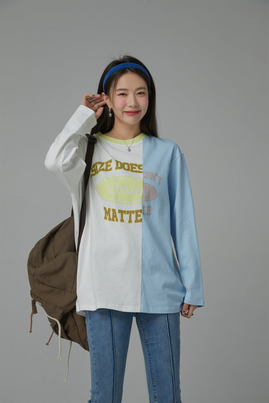 CHUU Size Doesnt Matter Two-Toned Loose Fit T-Shirt