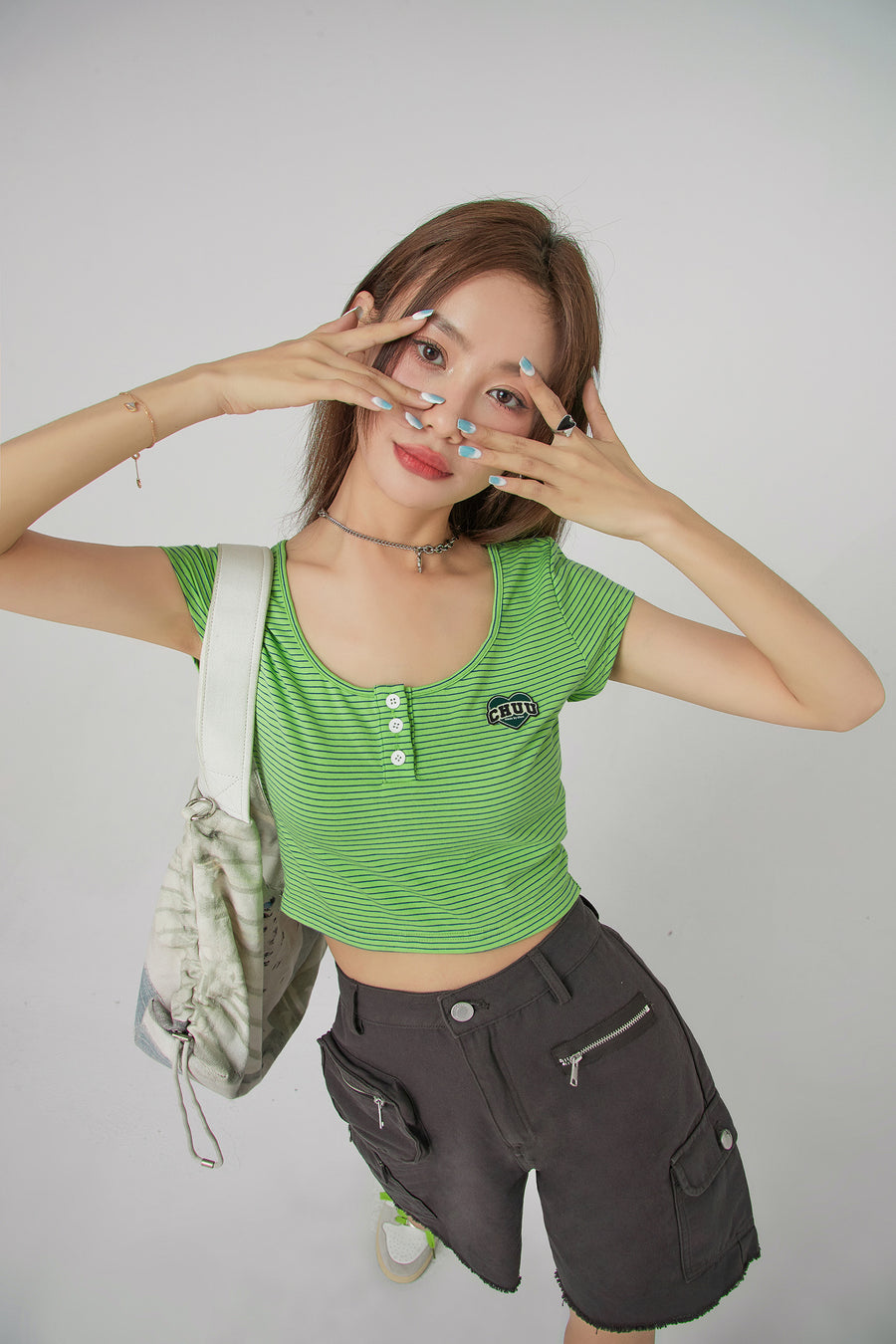 CHUU Stripe Front Button Crop Top