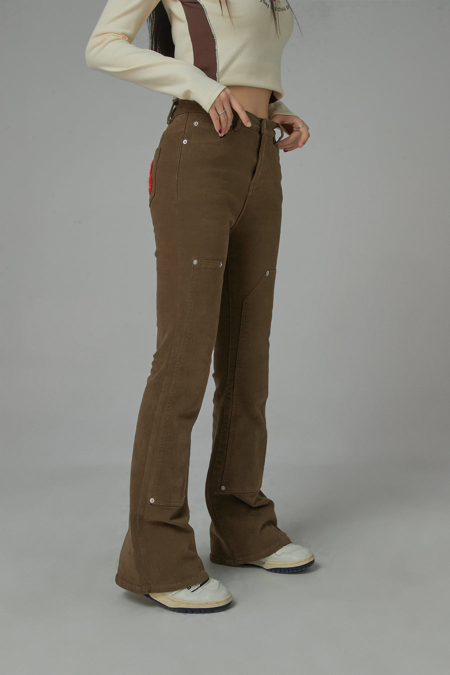 CHUU Better Than Ever Heart-Embroidered Bootcut Pants