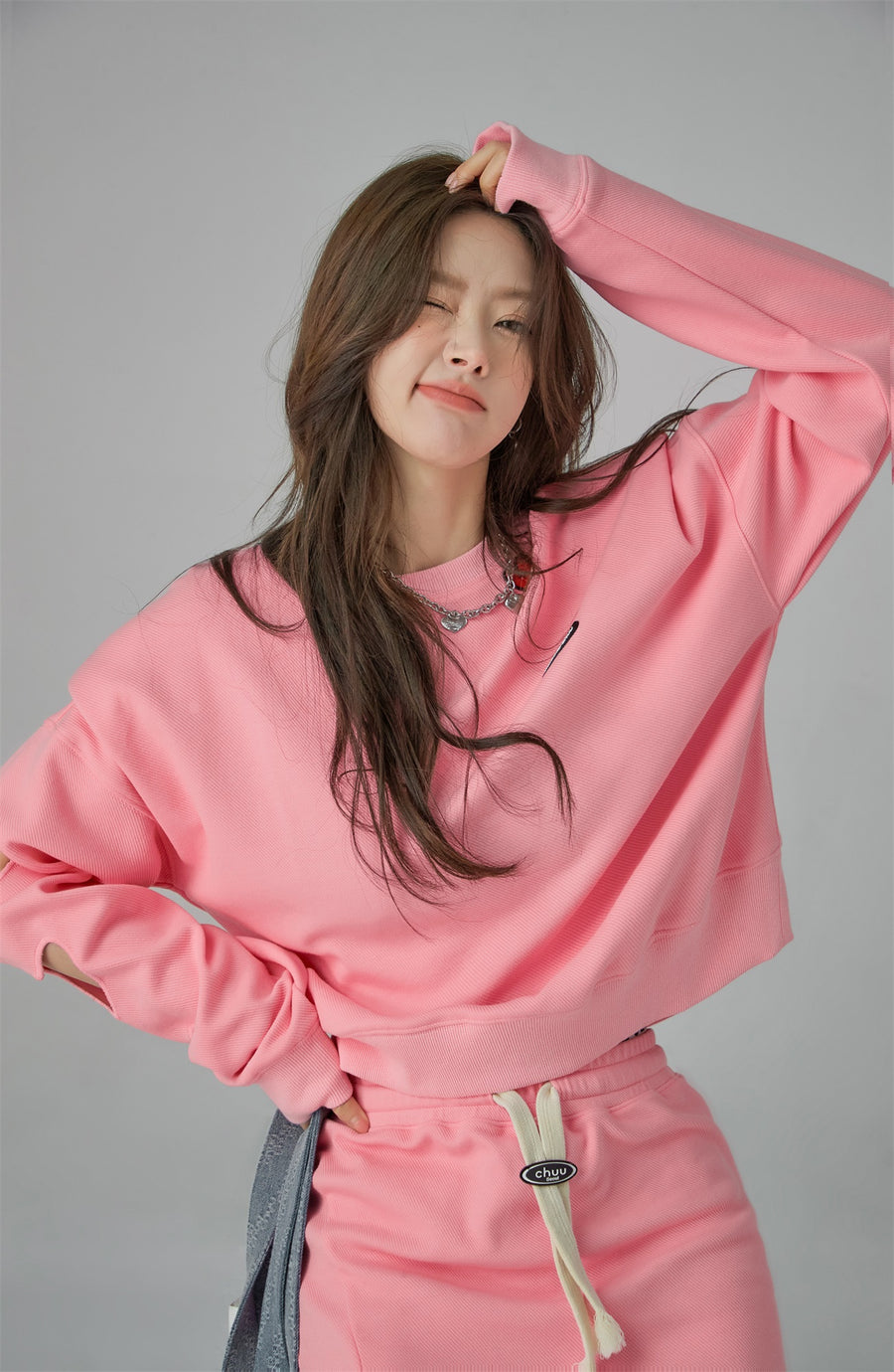 CHUU Heart Long-Sleeves Cutout Sweatshirt