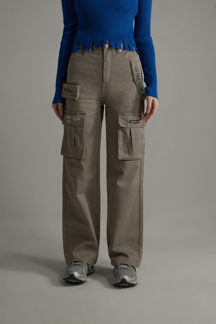 CHUU High-Waisted Cargo Straight Pants