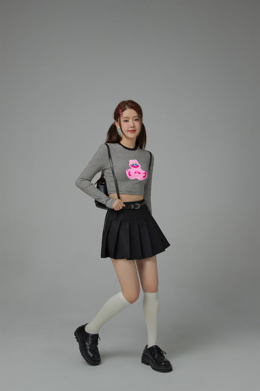 CHUU Funny Rabbit Stripes Long-Sleeved Crop Top