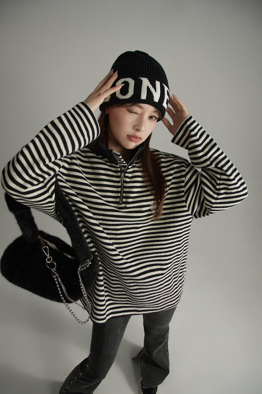 CHUU High Neck Stripe Zip-Up Sweatshirt