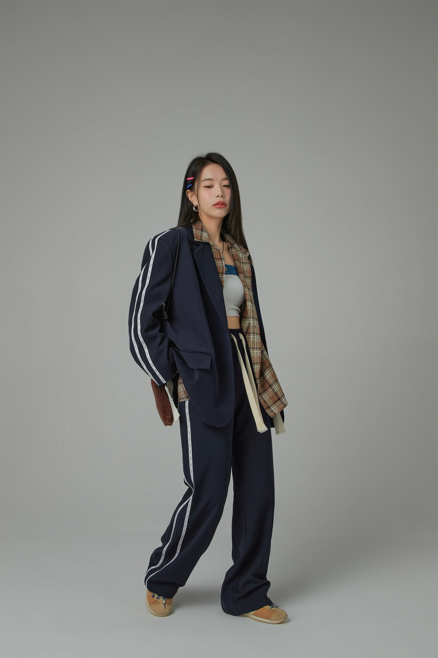 CHUU Loose Fit Love Is Universal Blazer Jacket