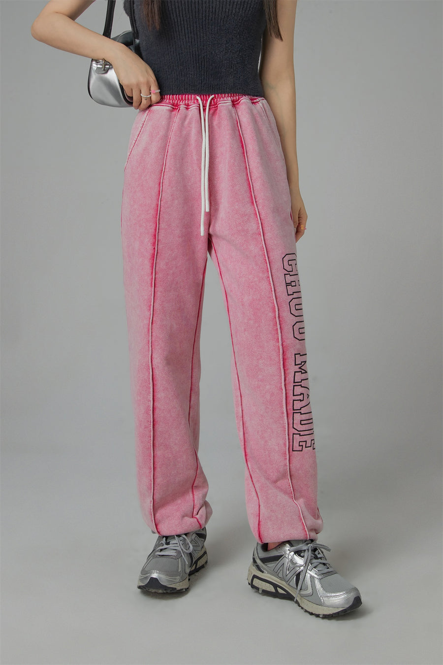 CHUU The Sun Is High Washed Wide Jogger Pants