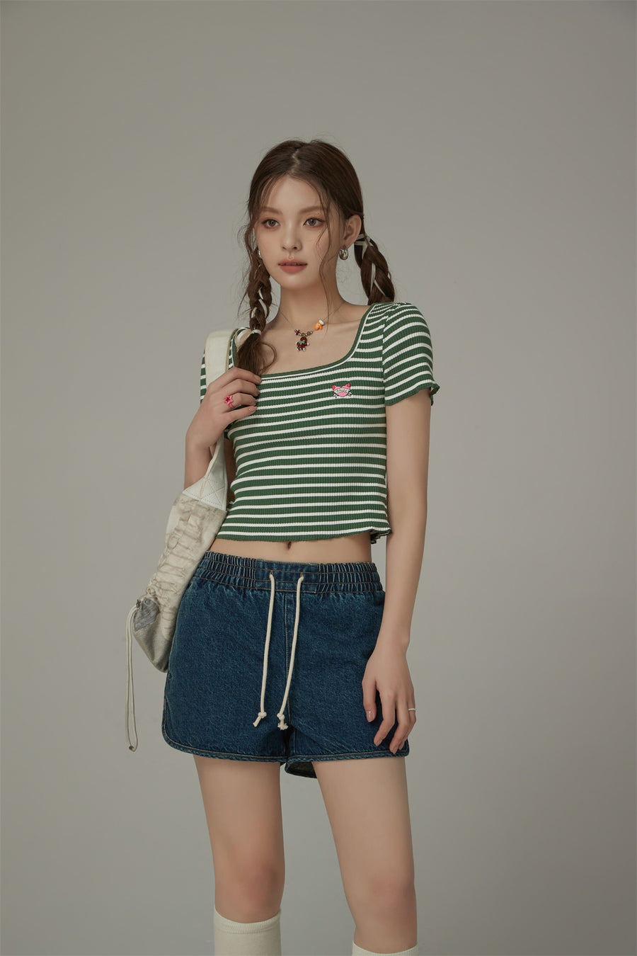 CHUU String Denim Shorts