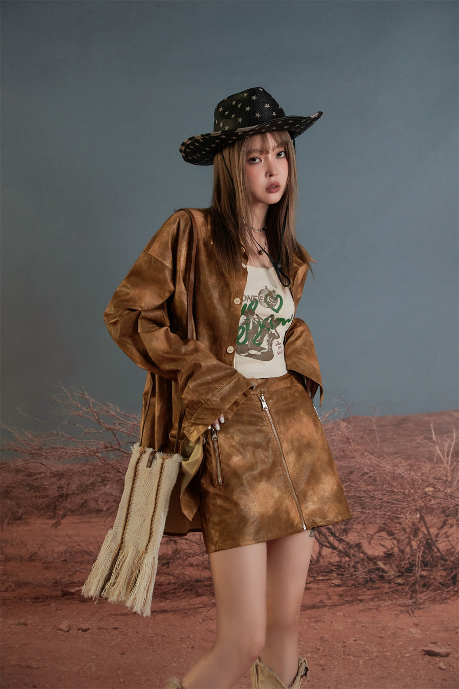 CHUU Vintage Wash Leather Mini Skirt