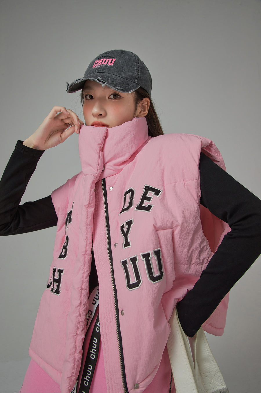 CHUU Made By Chuu Embroidered Wide Vest