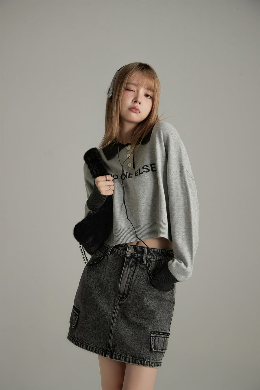 CHUU Polo Neck Cropped Knit Sweatshirt