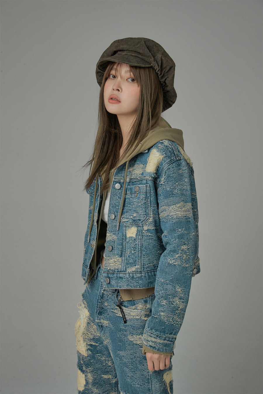 CHUU No Time For Wandering Denim Jacket