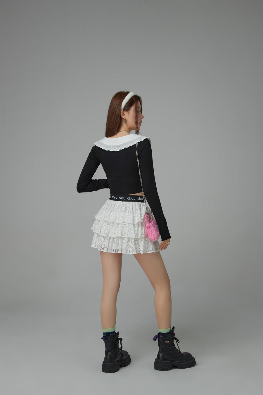 CHUU Eyelet Lace Collar Long-Sleeved Crop Top