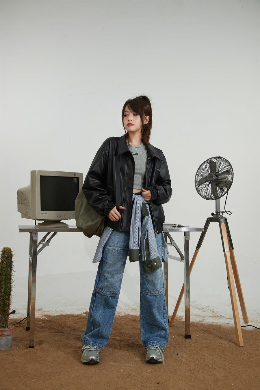 CHUU Straight Washed Denim Pants