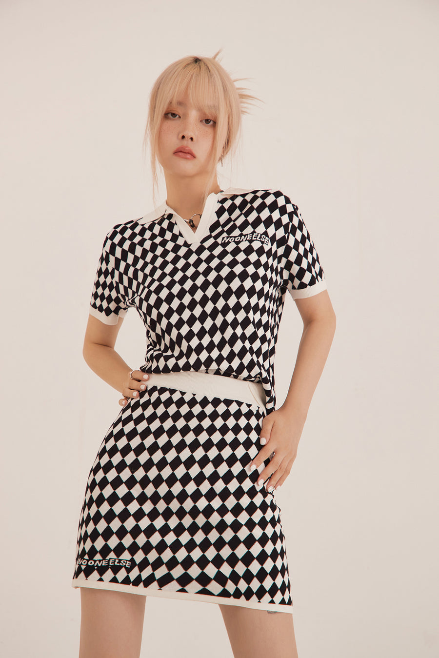 CHUU Diamond Check Ribbed Polo Top