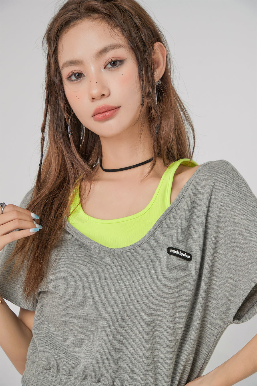 CHUU Two-Layer Crop Sport Top