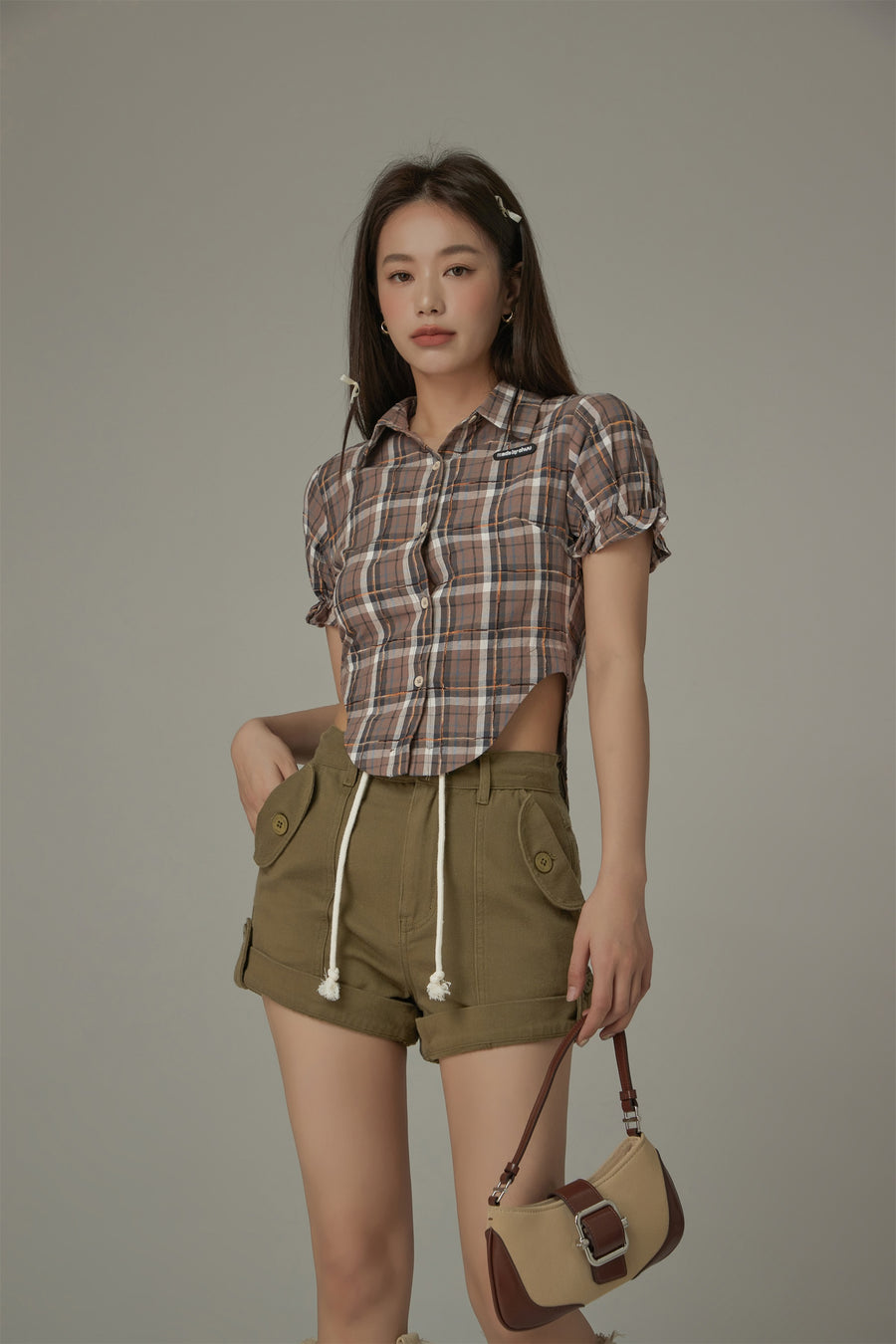 CHUU Eyelet Back Cut Out Check Shirt