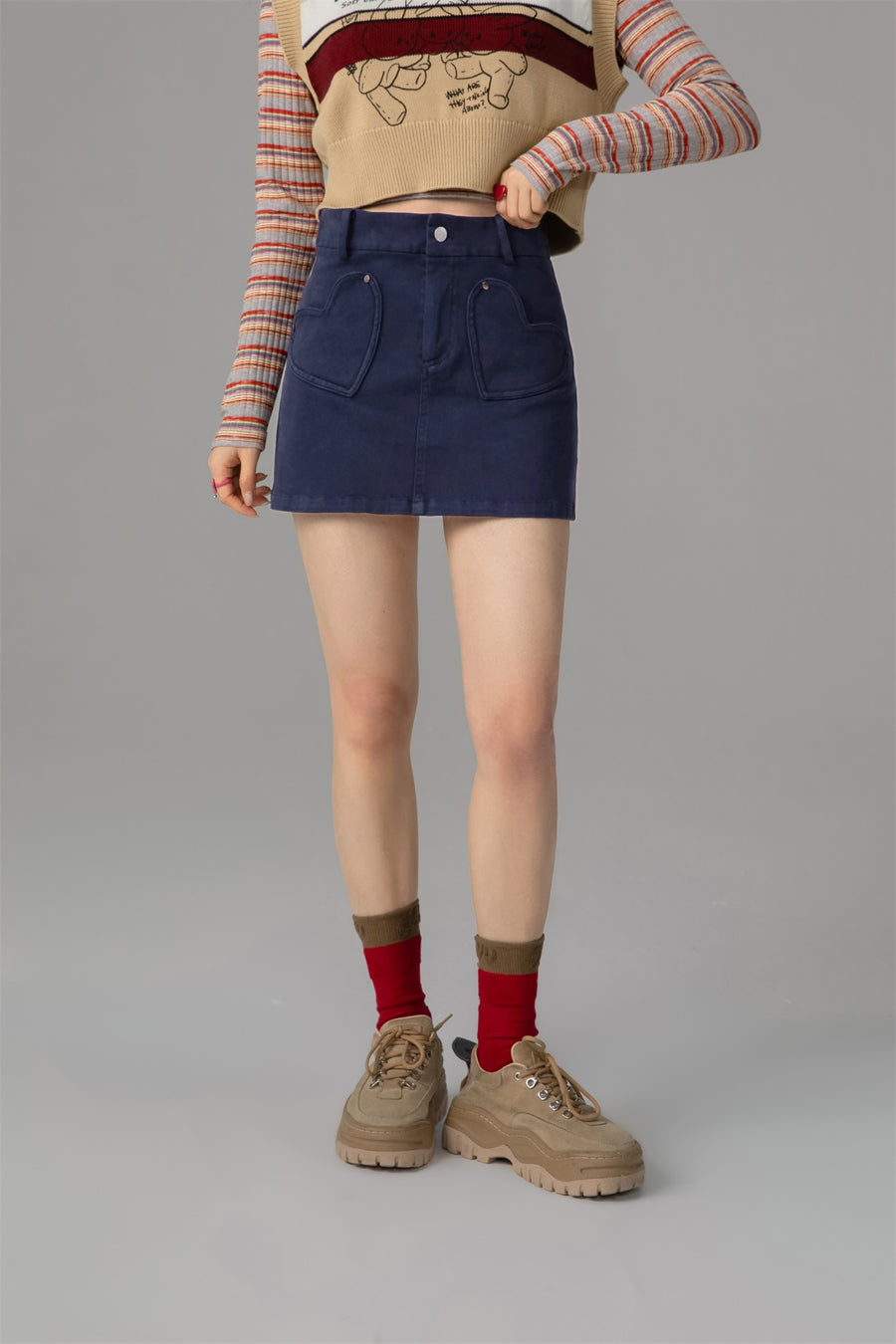 CHUU Heart Pocket Denim Mini Skirt