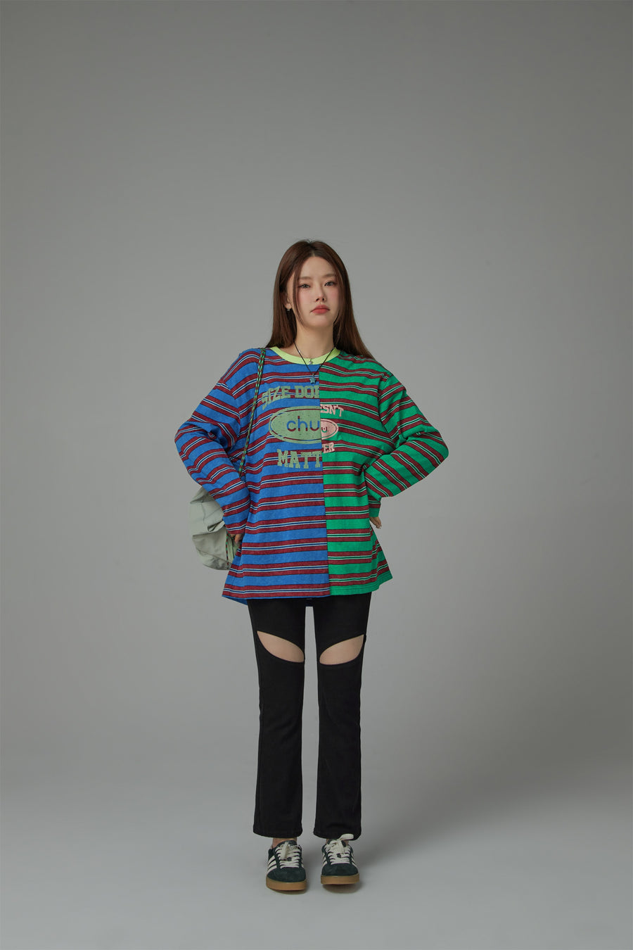 CHUU Size Doesnt Matter Color Stripe T-Shirt