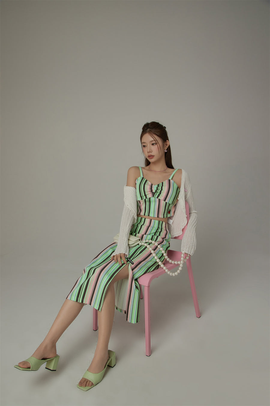 CHUU Rainbow Stripes Contrast Long Skirt