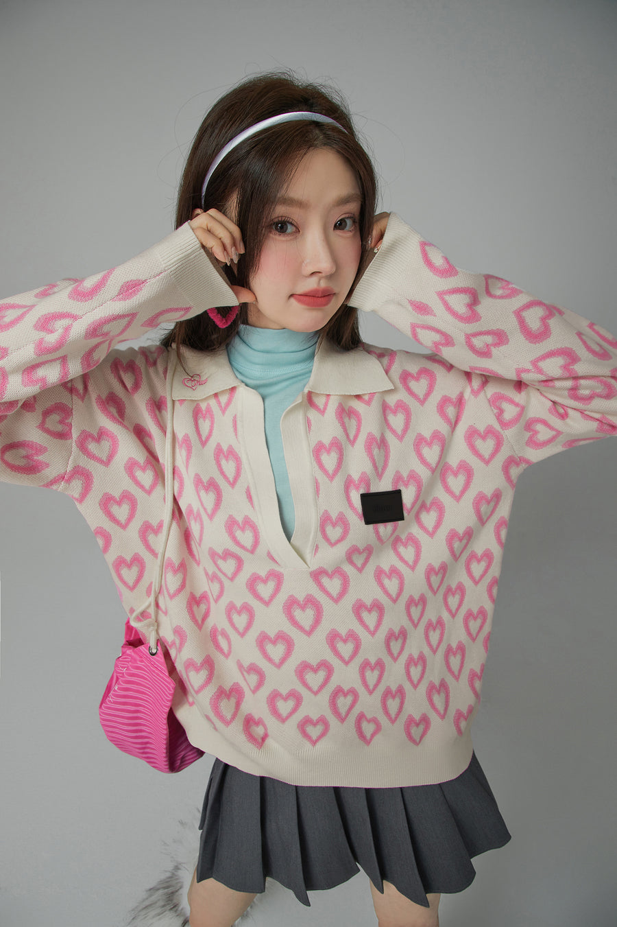 CHUU Heart Loose Fit Knit Sweater