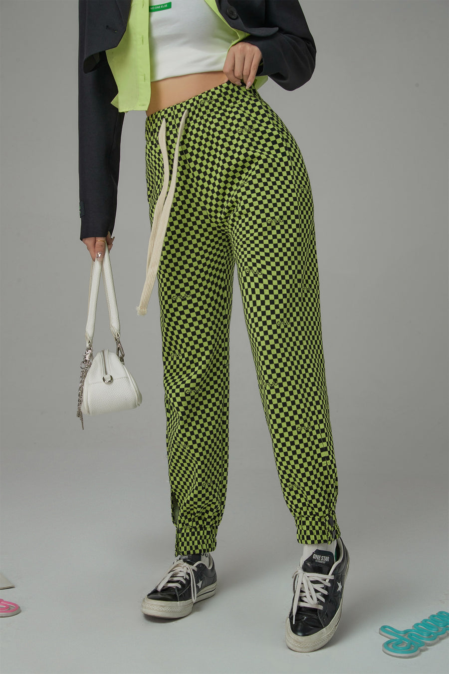 CHUU She Lived For Herself Checkered Pants