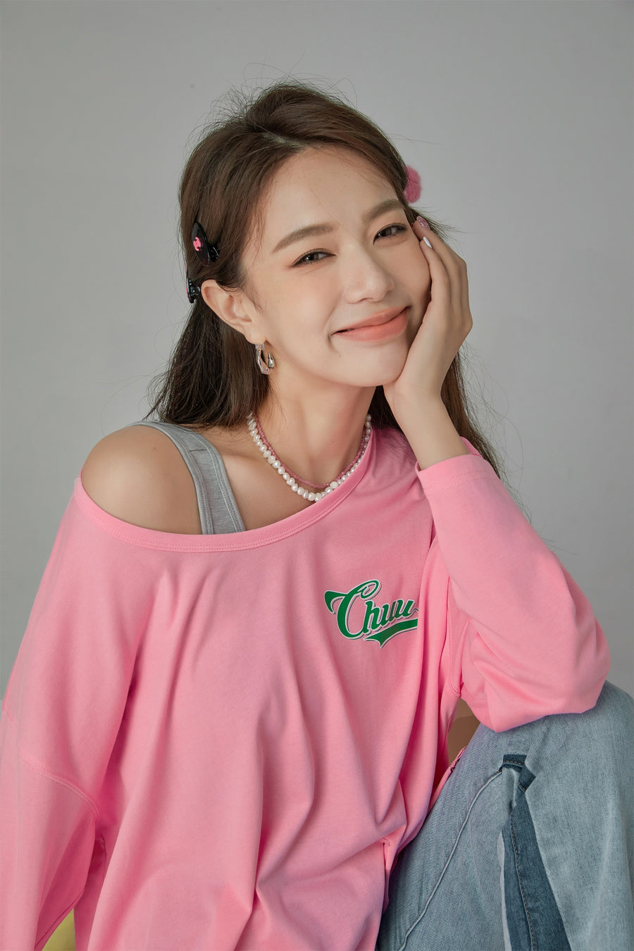 CHUU Side Slit Chuu Logo Loosefit Skater Top