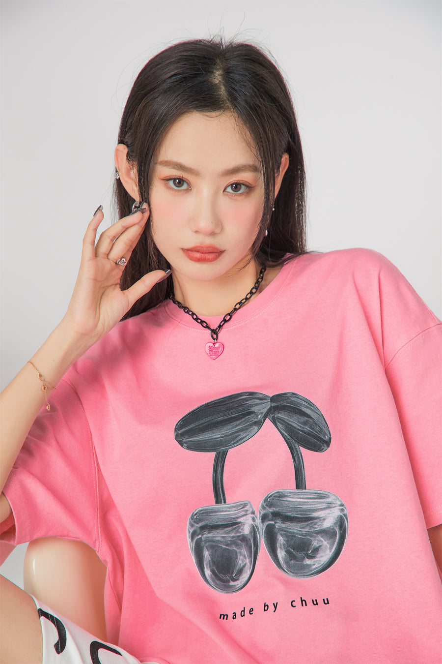 CHUU Cherry Logo Overfit T-Shirt