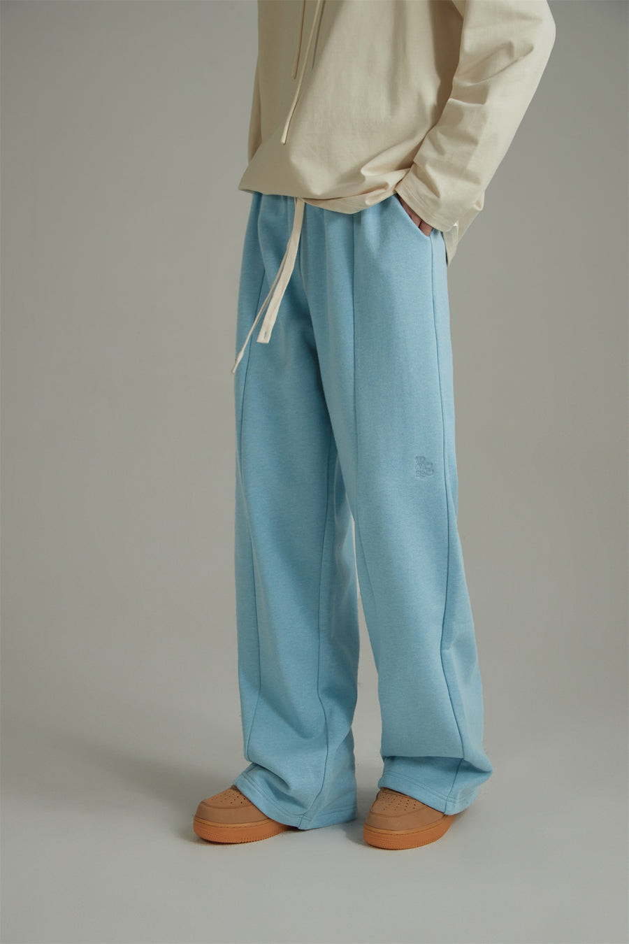 CHUU Loose Fit Casual Pants