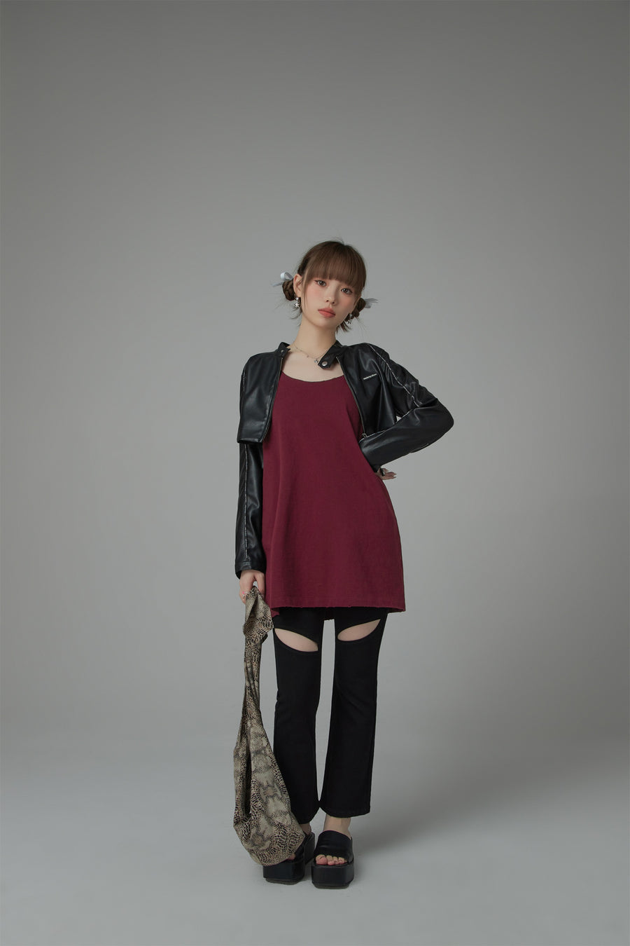 CHUU Size Doesnt Matter Straps Loose Fit Sleeveless Top