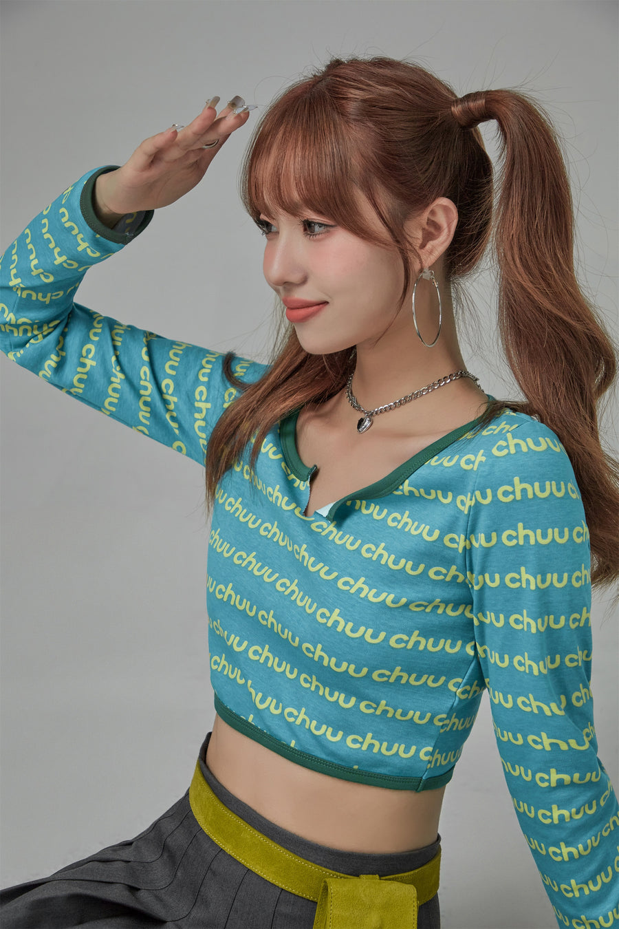 CHUU Crop Long Sleeves Lettering Slimfit Top