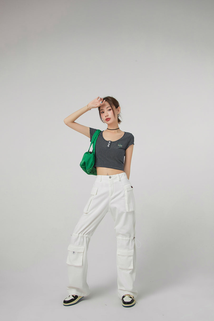 CHUU Stripe Front Button Crop Top