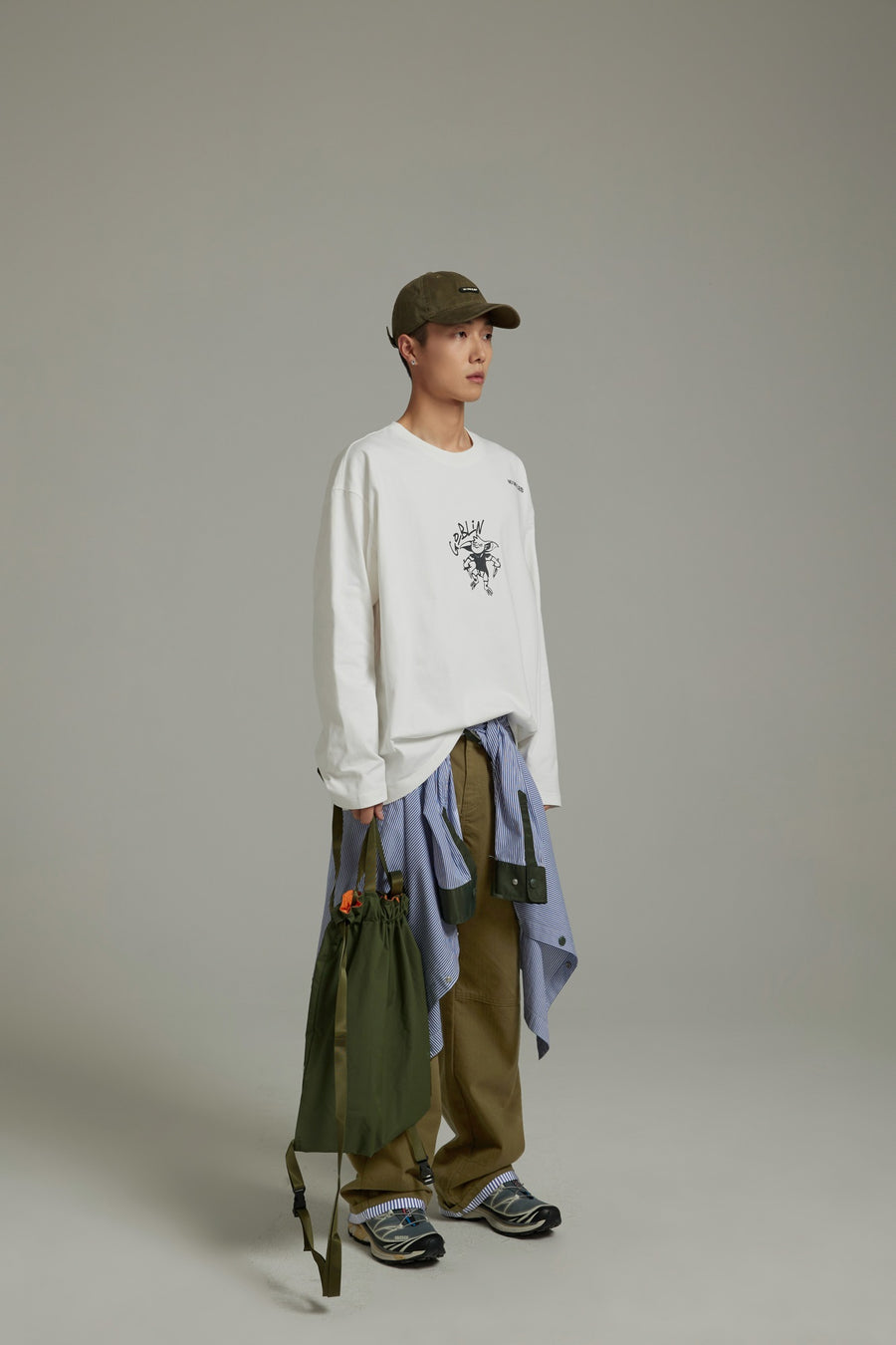 CHUU Goblin Long-Sleeved Boyfriend Top