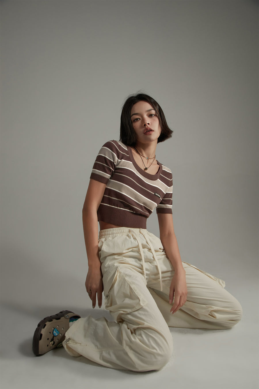 CHUU Striped Cropped Knit Top