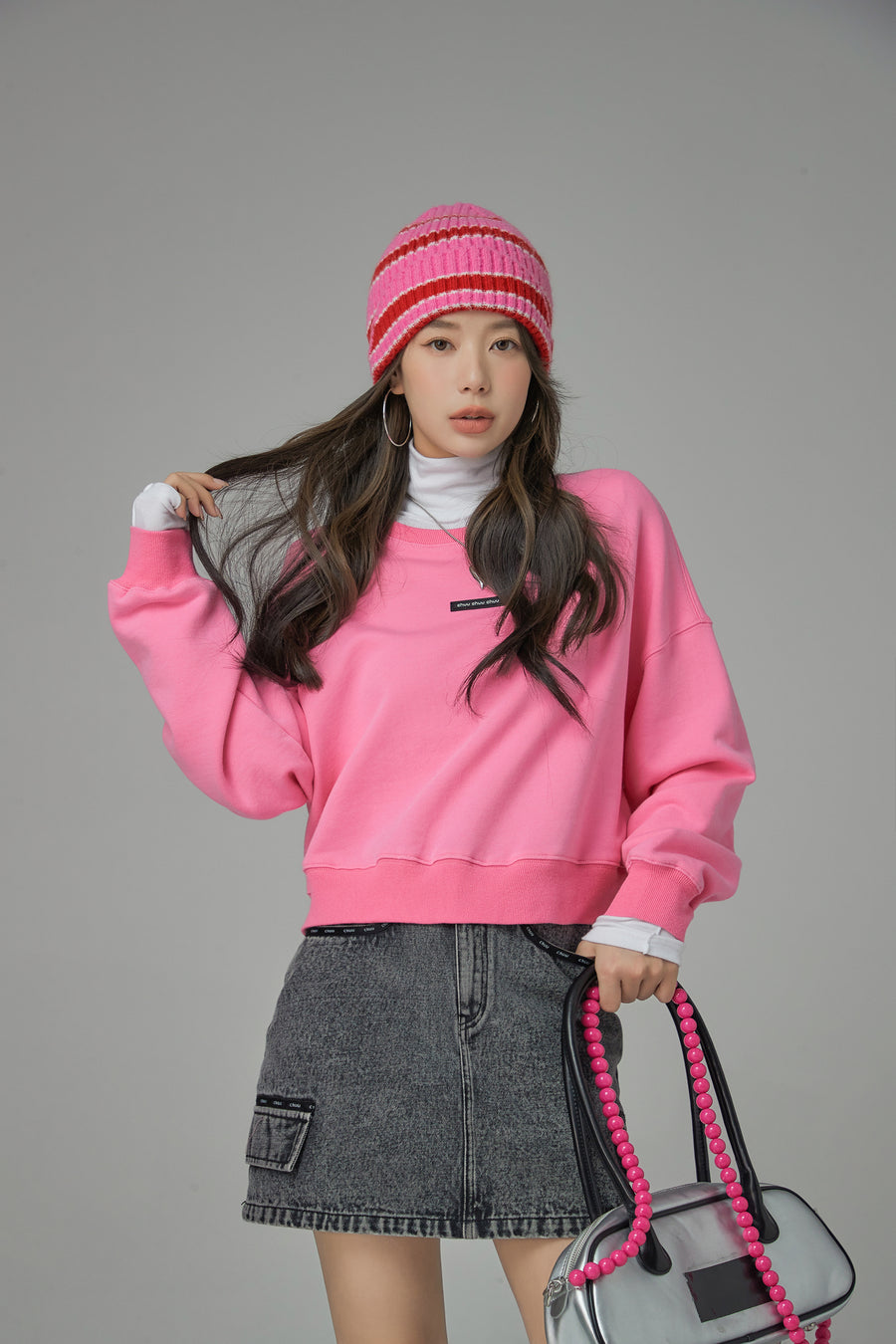 CHUU What Suppose To Happen Sweatshirt