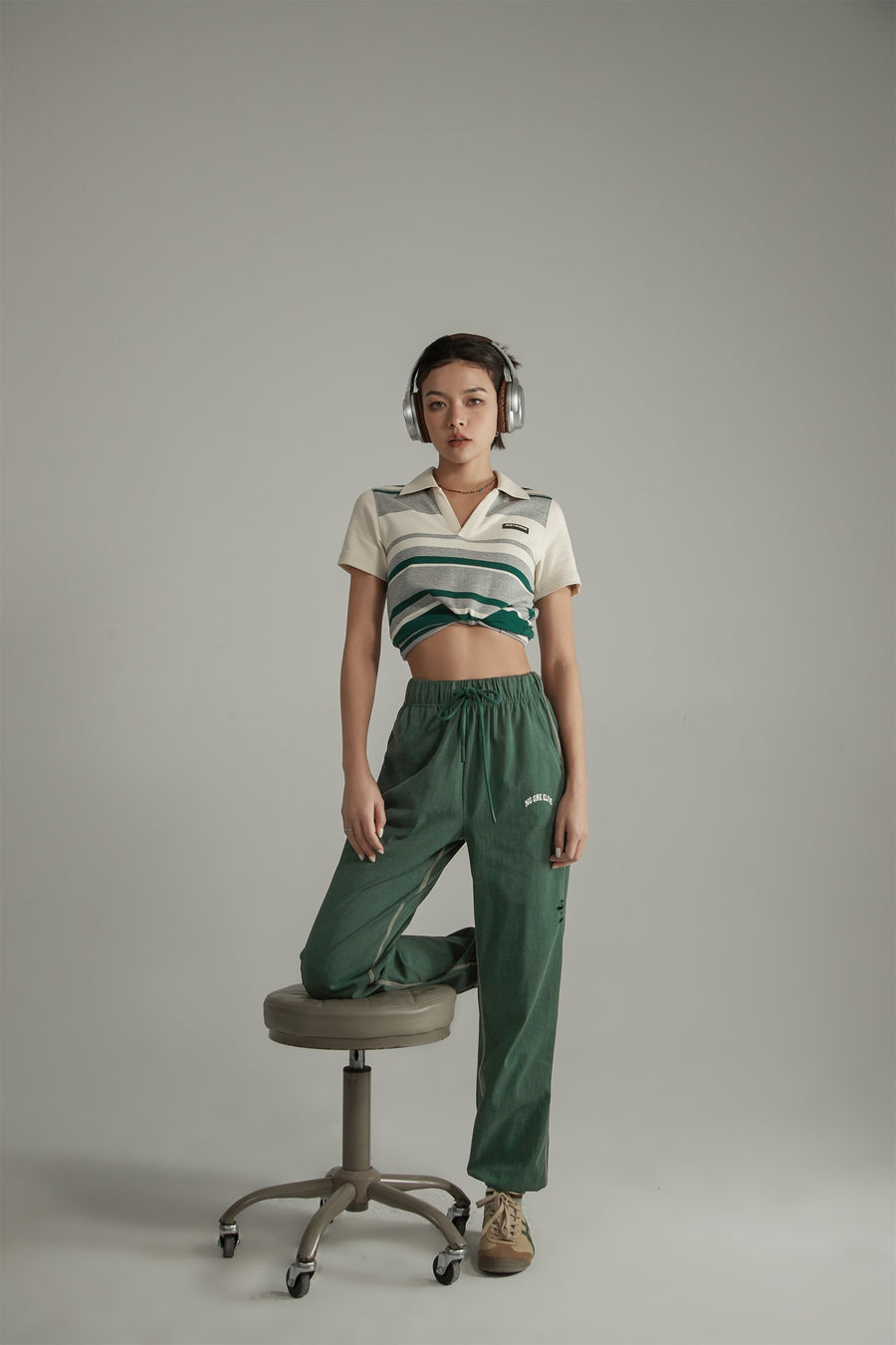 CHUU Daily Color String Jogger Sweatpants