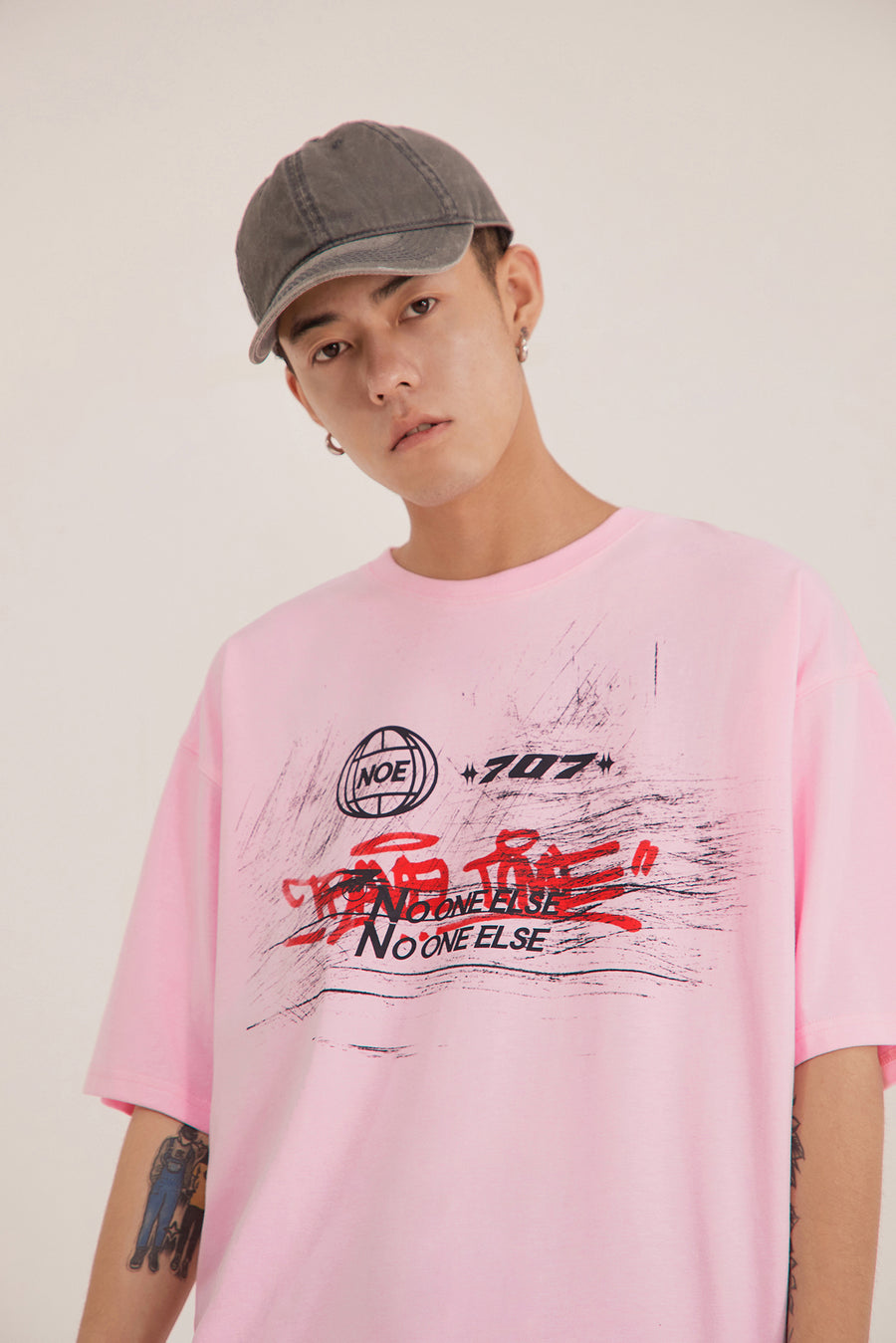 CHUU Graffiti Loosefit T-Shirt