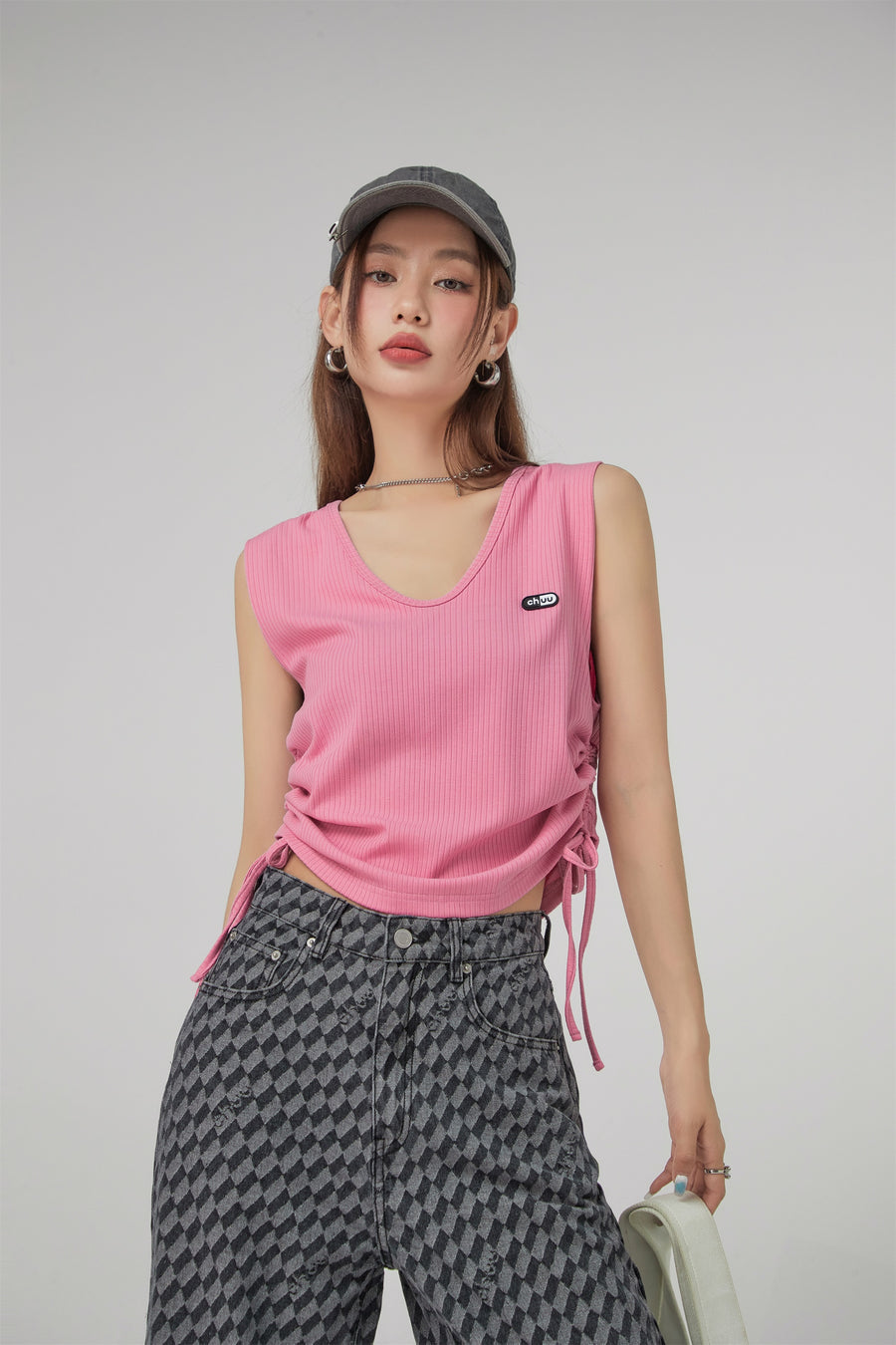 CHUU V-Neck Side Shirring Sleeveless Top