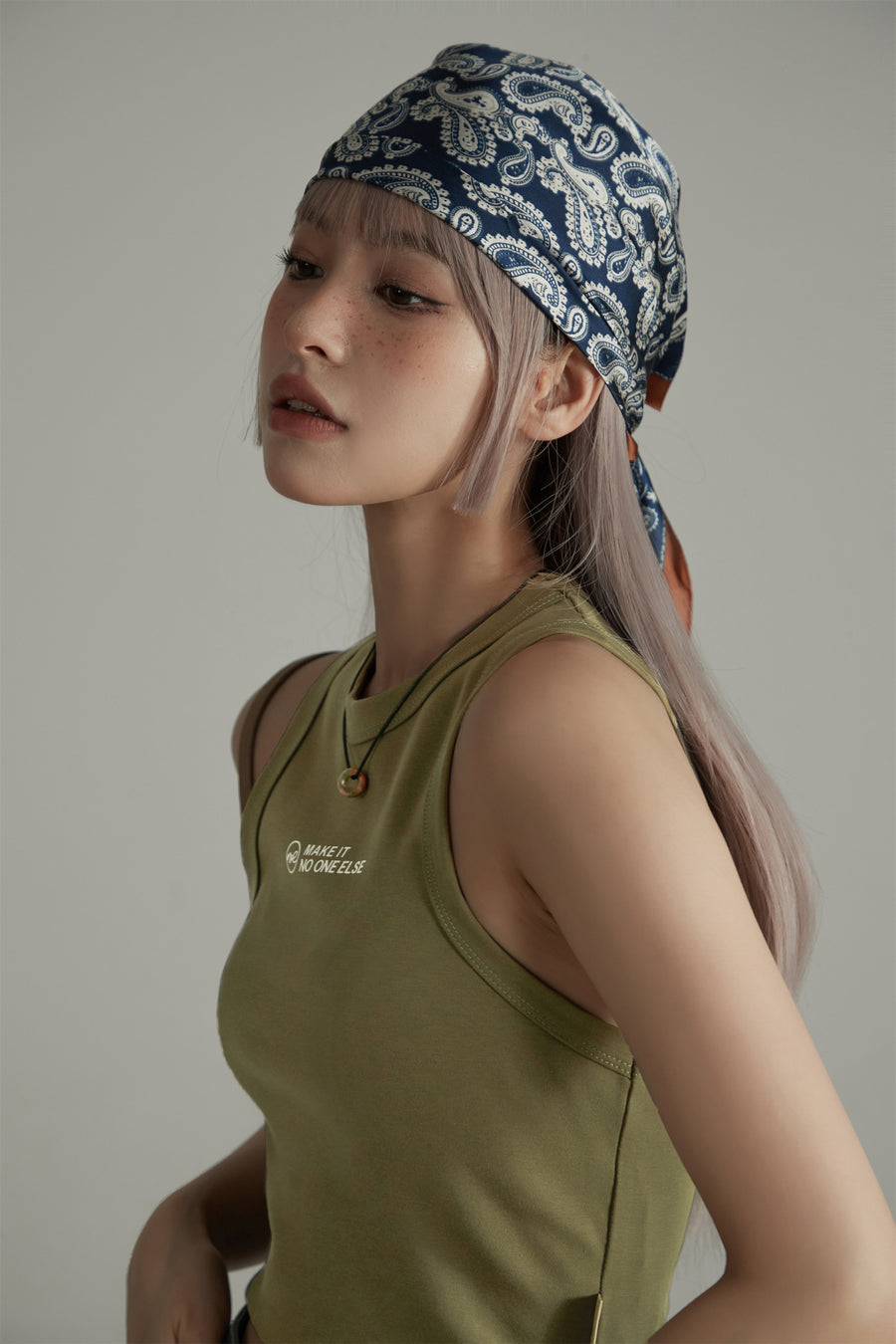 CHUU Make It Noe Color Slim Sleeveless Top