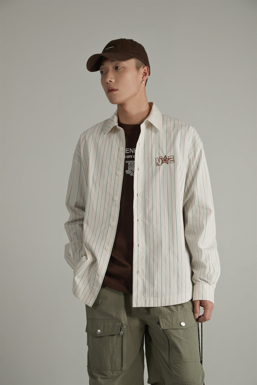 CHUU Star Logo Vertical Stripe Loose Fit Shirt